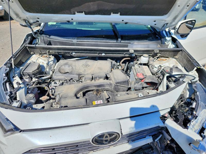 Auction sale of the 2022 Toyota Rav4, vin: JTMN1RFV6ND085629, lot number: 53472276
