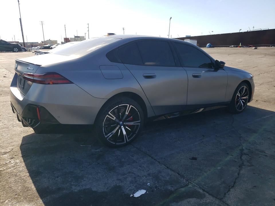 52435866 :رقم المزاد ، WBY43FK02RCS11980 vin ، 2024 Bmw I5 مزاد بيع