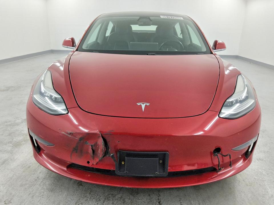 50707666 :رقم المزاد ، 5YJ3E1EA0JF048753 vin ، 2018 Tesla Model 3 مزاد بيع