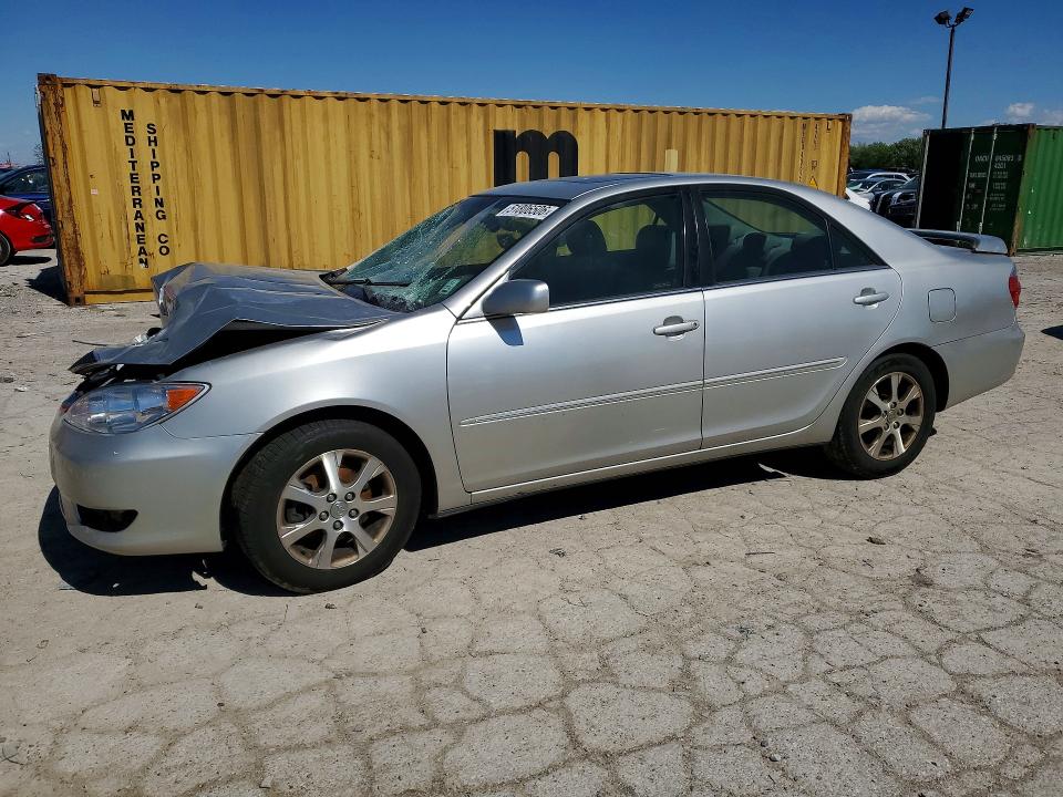 51806506 :رقم المزاد ، 4T1BF30K75U605882 vin ، 2005 Toyota Camry مزاد بيع