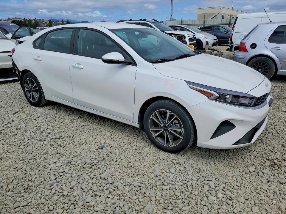 2023 Kia Forte მანქანა იყიდება აუქციონზე, vin: 3KPF24AD7PE608824, აუქციონის ნომერი: 54263046
