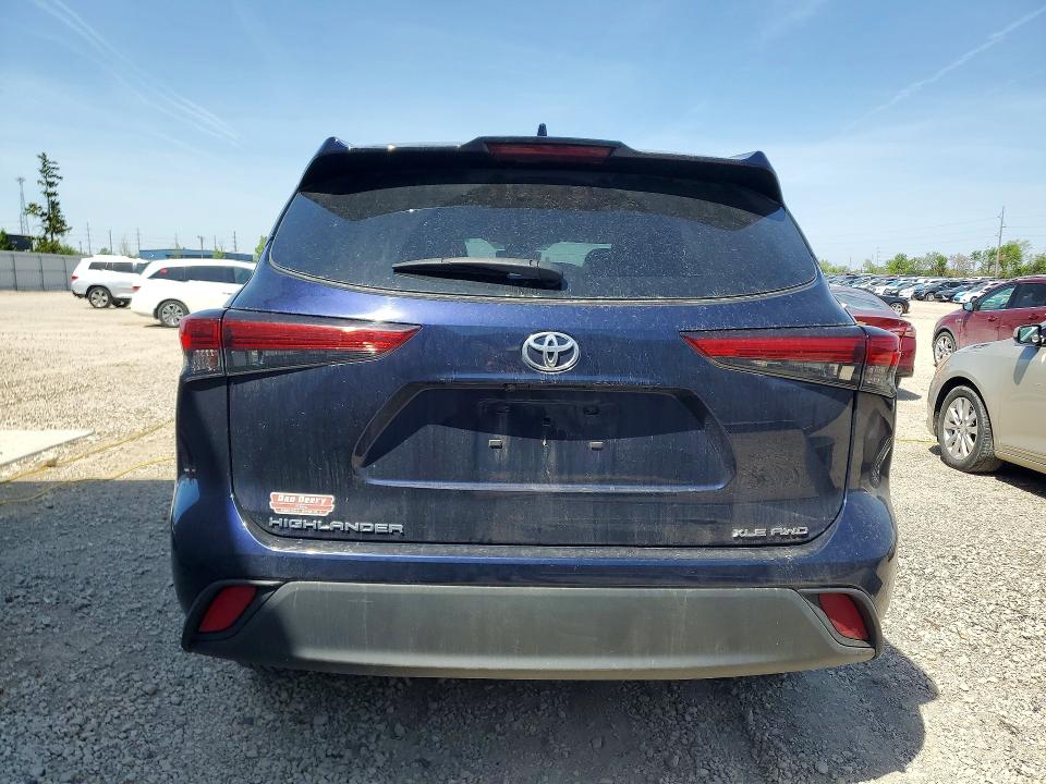 2021 Toyota Highlander მანქანა იყიდება აუქციონზე, vin: 5TDGZRBH4MS143483, აუქციონის ნომერი: 52049646