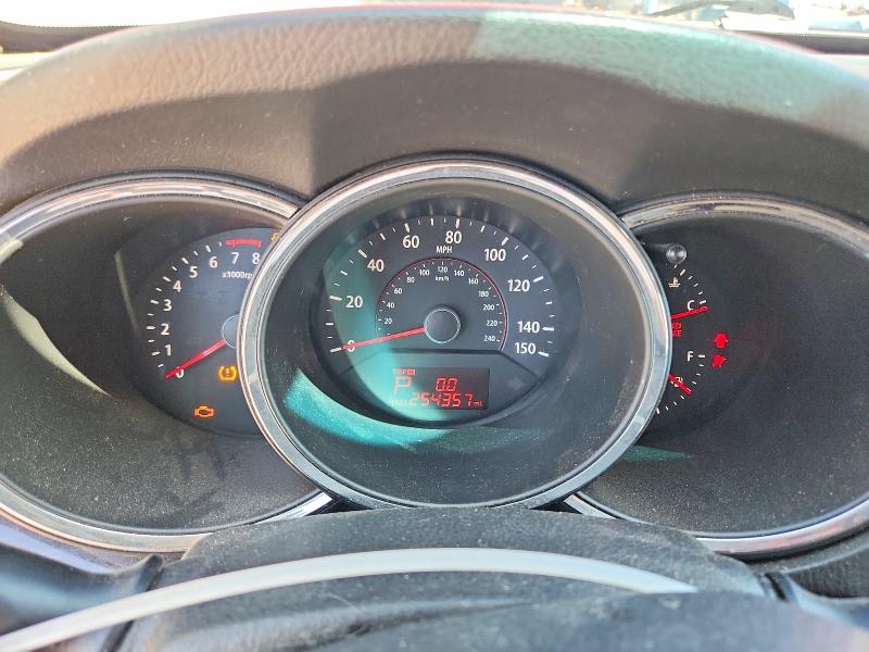 2011 Kia Sorento მანქანა იყიდება აუქციონზე, vin: 5XYKT4A22BG057756, აუქციონის ნომერი: 52809646