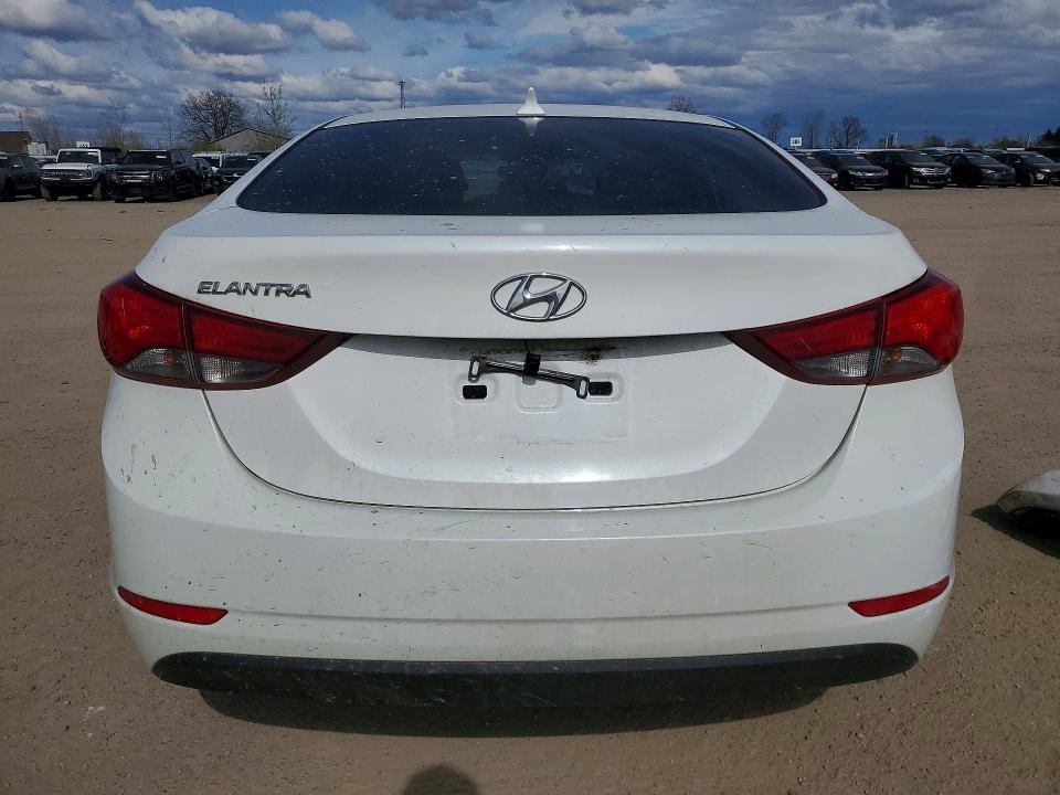 Продажа на аукционе авто 2015 Hyundai Elantra, vin: 5NPDH4AE6FH562637, номер лота: 52330146