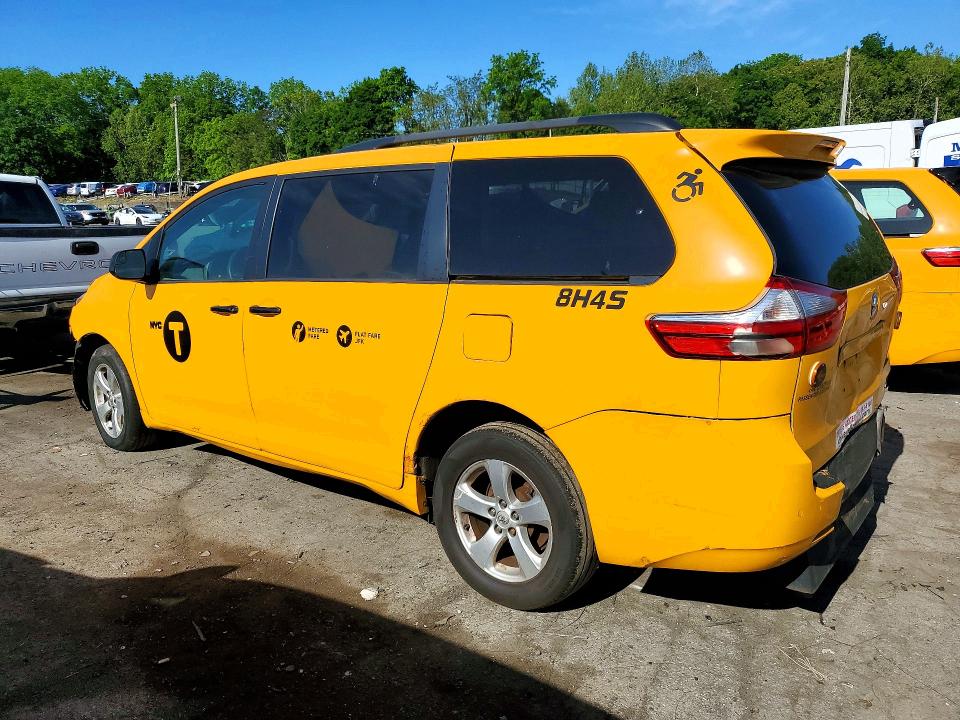 Продаж на аукціоні авто 2016 Toyota Sienna, vin: 5TDKK3DC4GS762814, номер лоту: 55358946