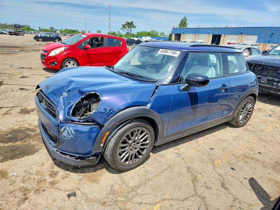 Продажа на аукционе авто 2025 Mini Cooper, vin: WMW13GD02S2W48619, номер лота: 54867746