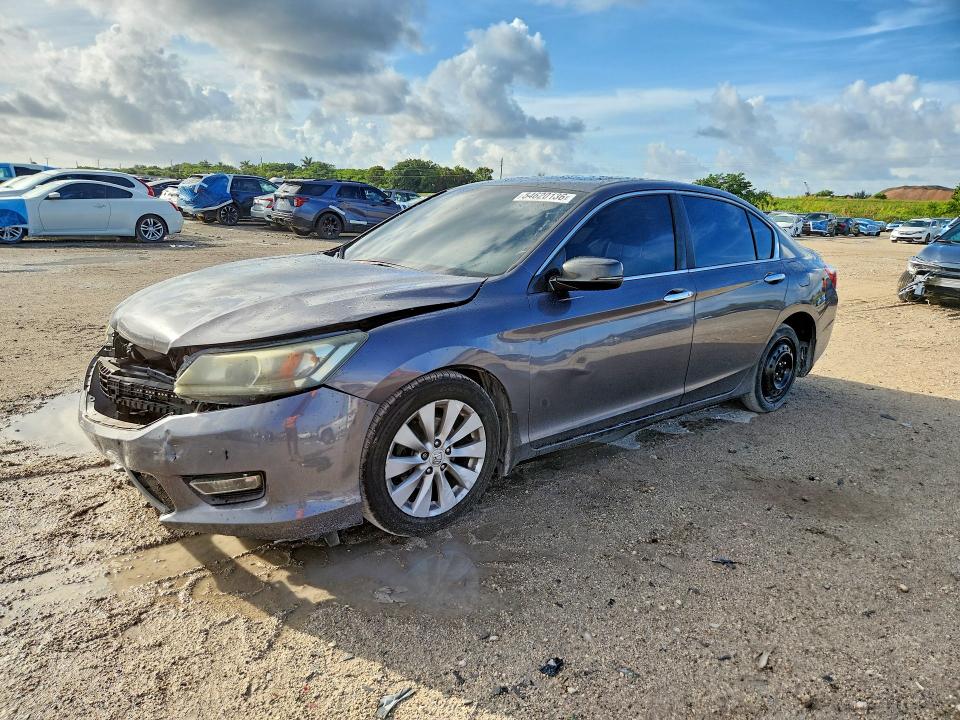 2013 Honda Accord მანქანა იყიდება აუქციონზე, vin: 1HGCR2F82DA245573, აუქციონის ნომერი: 54620136