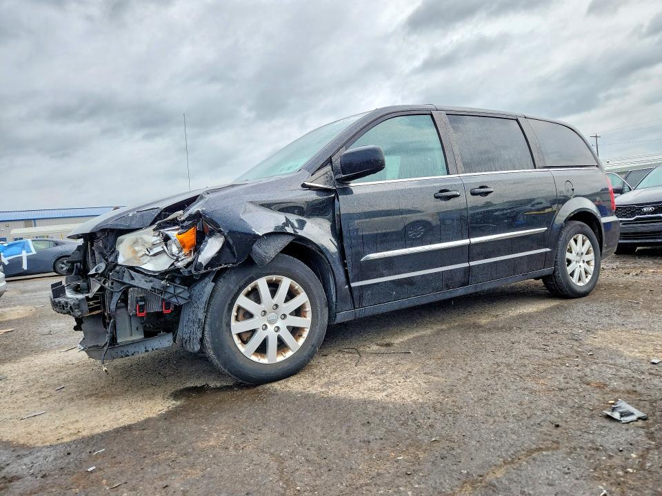 52577116 :رقم المزاد ، 2C4RC1BGXFR752219 vin ، 2015 Chrysler Town & Country مزاد بيع
