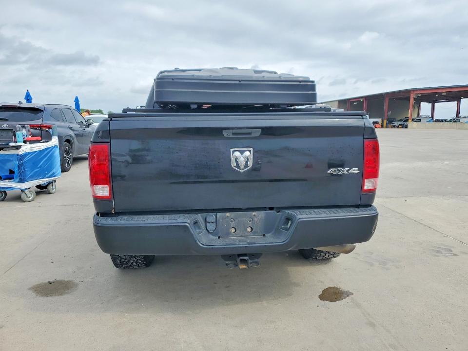 52604736 :رقم المزاد ، 1C6RR7FGXKS578356 vin ، 2019 Ram 1500 Classic مزاد بيع