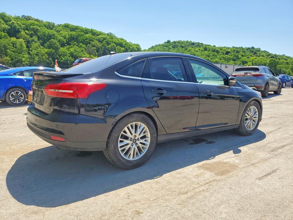 55335596 :رقم المزاد ، 1FADP3J22JL218459 vin ، 2018 Ford Focus مزاد بيع