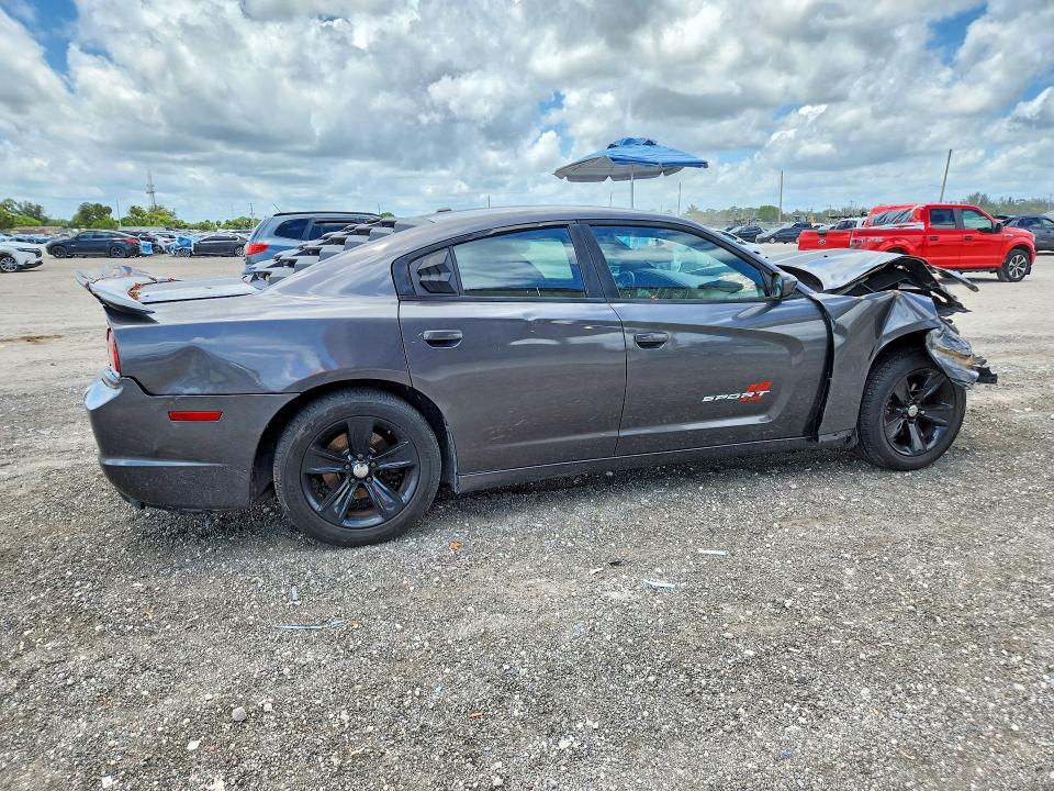 2013 Dodge Charger მანქანა იყიდება აუქციონზე, vin: 2C3CDXBGXDH686297, აუქციონის ნომერი: 54301376