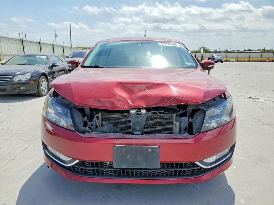 Продажа на аукционе авто 2015 Volkswagen Passat, vin: 1VWBS7A36FC041385, номер лота: 53779426