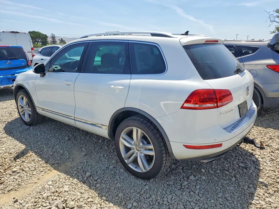52270496 :رقم المزاد ، WVGEF9BPXDD010483 vin ، 2013 Volkswagen Touareg مزاد بيع