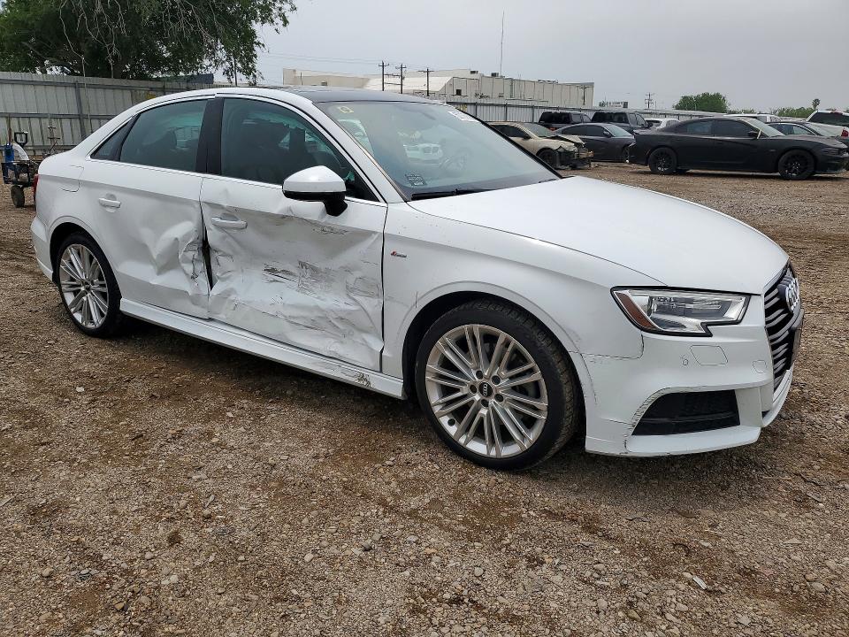 2017 Audi A3 მანქანა იყიდება აუქციონზე, vin: WAUGUGFF9H1042791, აუქციონის ნომერი: 53106886