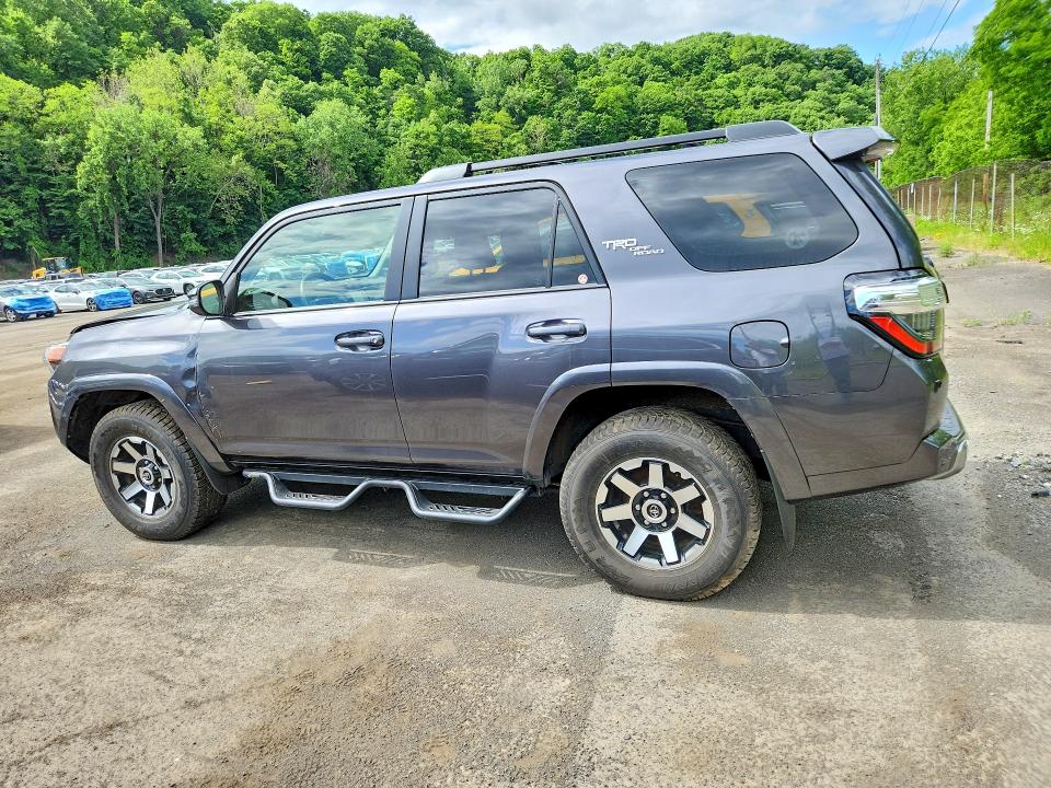 55501716 :رقم المزاد ، JTERU5JR3P6117046 vin ، 2023 Toyota 4runner مزاد بيع