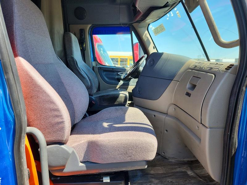 52512926 :رقم المزاد ، 3AKJGLDR2HSHZ6853 vin ، 2017 Freightliner Cascadia 125 مزاد بيع