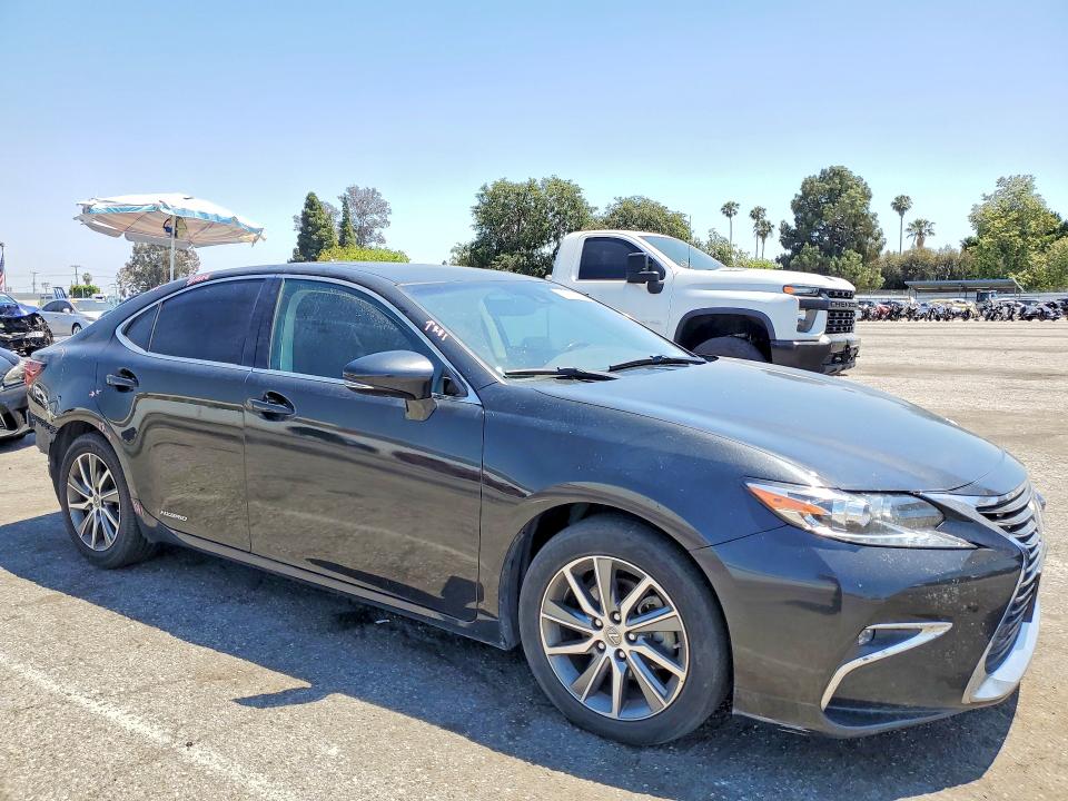 2018 Lexus Es მანქანა იყიდება აუქციონზე, vin: JTHBW1GG1J2193750, აუქციონის ნომერი: 52698836