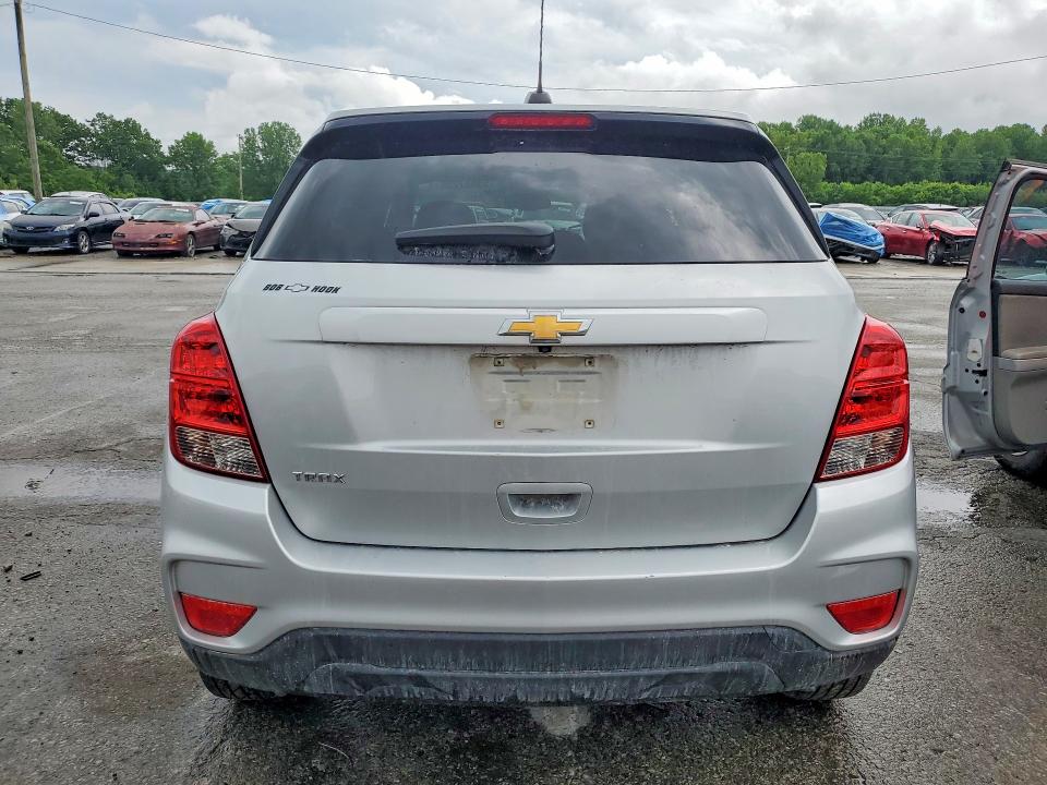 53667286 :رقم المزاد ، KL7CJKSB1LB326061 vin ، 2020 Chevrolet Trax مزاد بيع