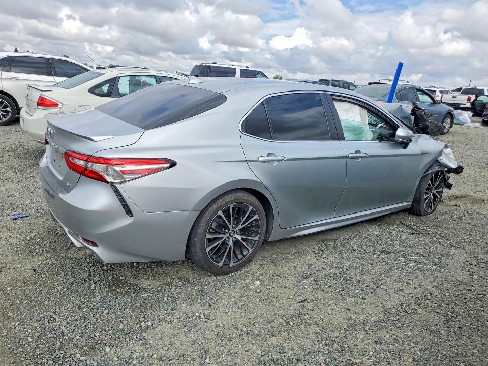 Auction sale of the 2019 Toyota Camry, vin: 4T1B11HKXKU715571, lot number: 54544476