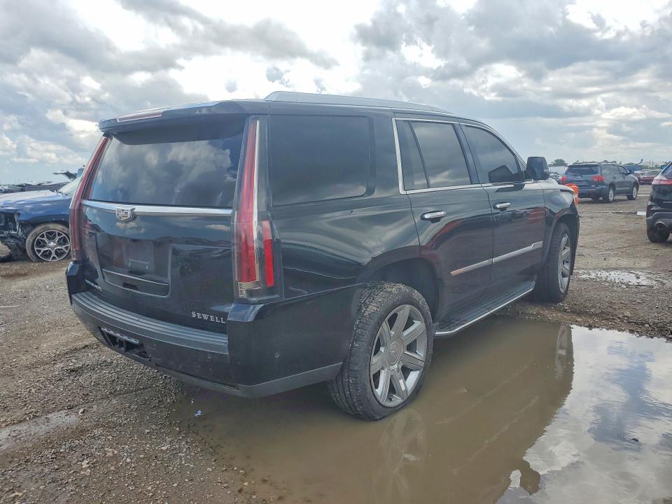 2018 Cadillac Escalade მანქანა იყიდება აუქციონზე, vin: 1GYS4BKJ3JR393787, აუქციონის ნომერი: 54690386