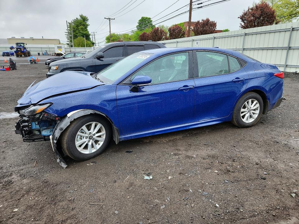 53332246 :رقم المزاد ، 4T1DBADK6TU045367 vin ، 2026 Toyota Camry مزاد بيع