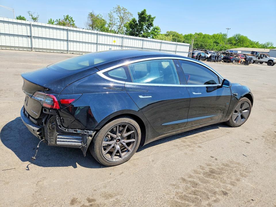 Продажа на аукционе авто 2018 Tesla Model 3, vin: 5YJ3E1EBXJF103413, номер лота: 54100656