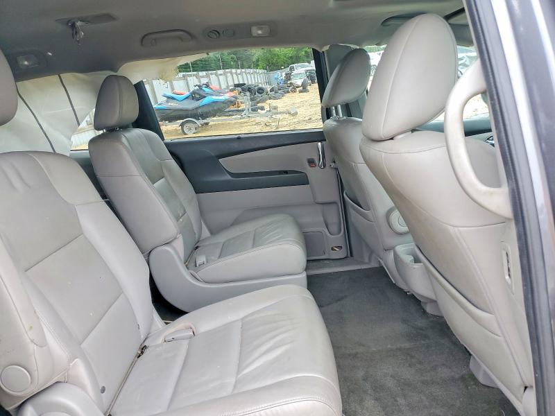 52669866 :رقم المزاد ، 5FNRL5H66FB008103 vin ، 2015 Honda Odyssey مزاد بيع