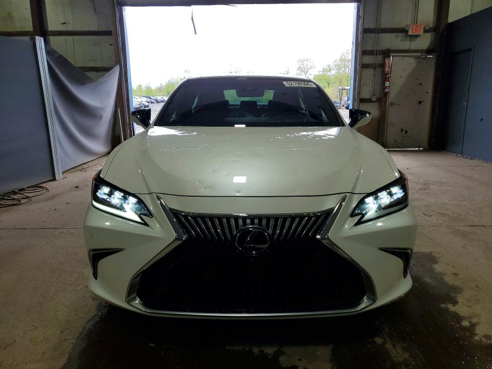 Продажа на аукционе авто 2019 Lexus Es, vin: 58ABZ1B16KU028248, номер лота: 52198906