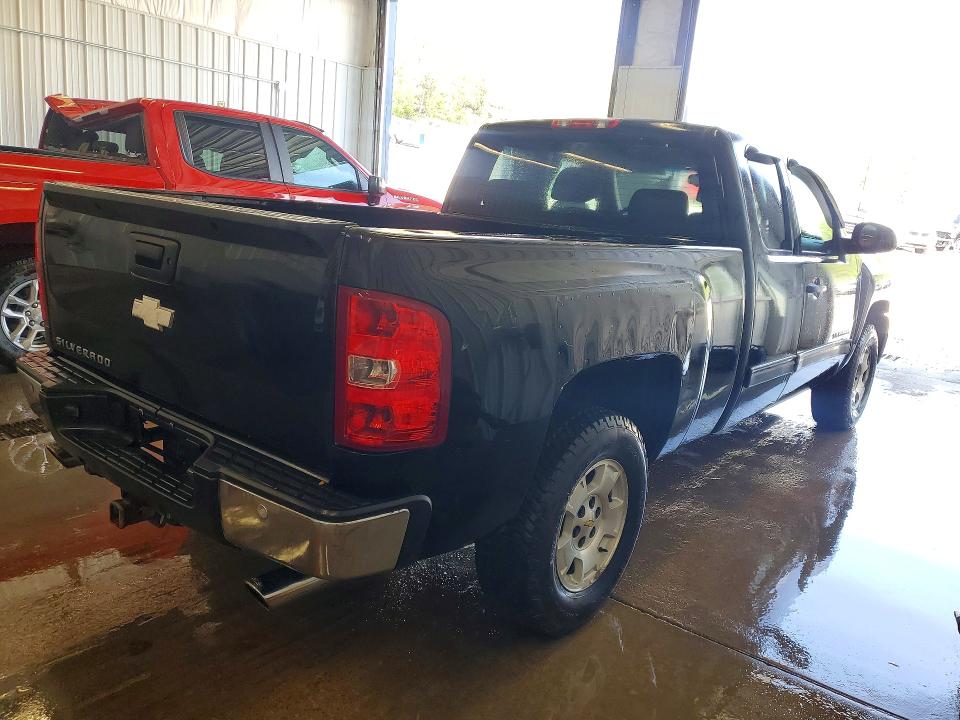 Продаж на аукціоні авто 2013 Chevrolet Silverado, vin: 1GCRKSE75DZ390162, номер лоту: 52445026