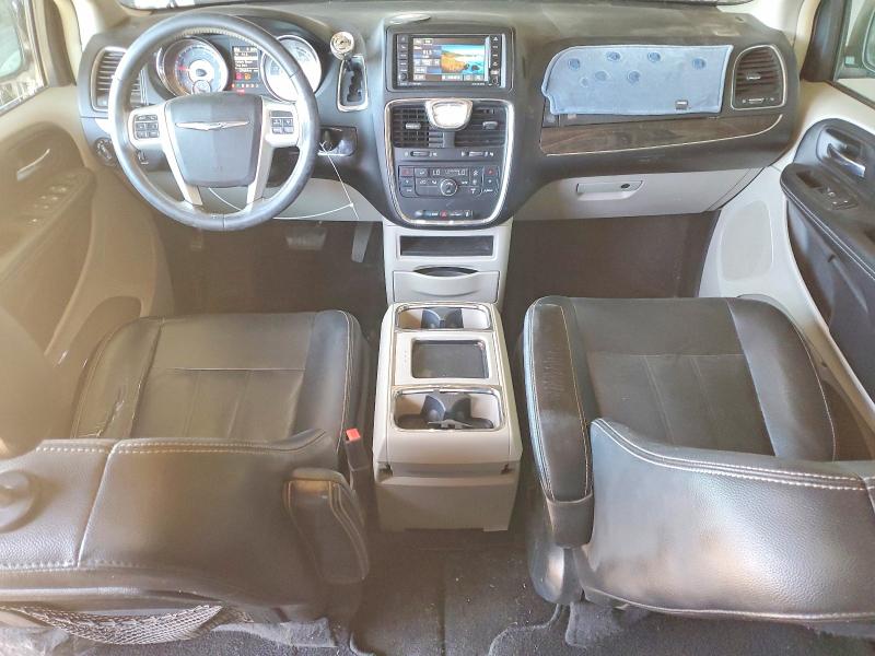 53121126 :رقم المزاد ، 2C4RC1BG5GR229224 vin ، 2016 Chrysler Town & Country مزاد بيع