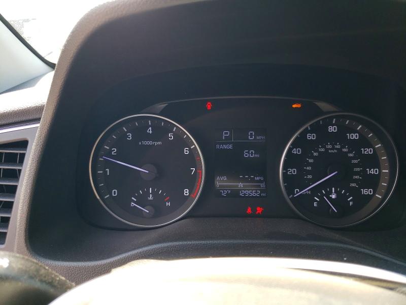 52433516 :رقم المزاد ، 5NPD74LF3HH186278 vin ، 2017 Hyundai Elantra مزاد بيع