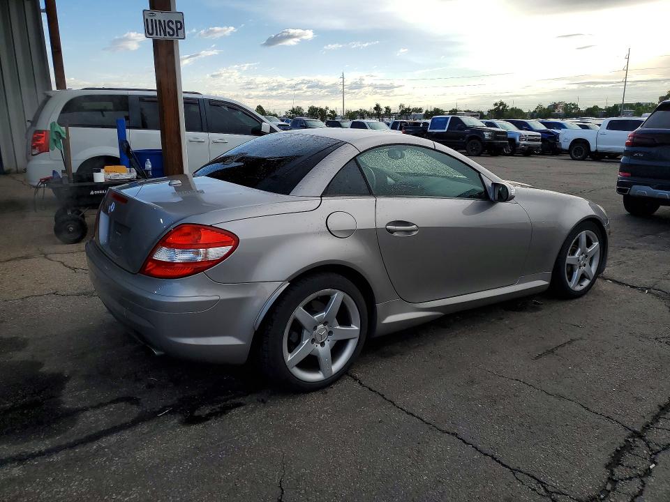 54210246 :رقم المزاد ، WDBWK56F46F099147 vin ، 2006 Mercedes-benz Slk مزاد بيع
