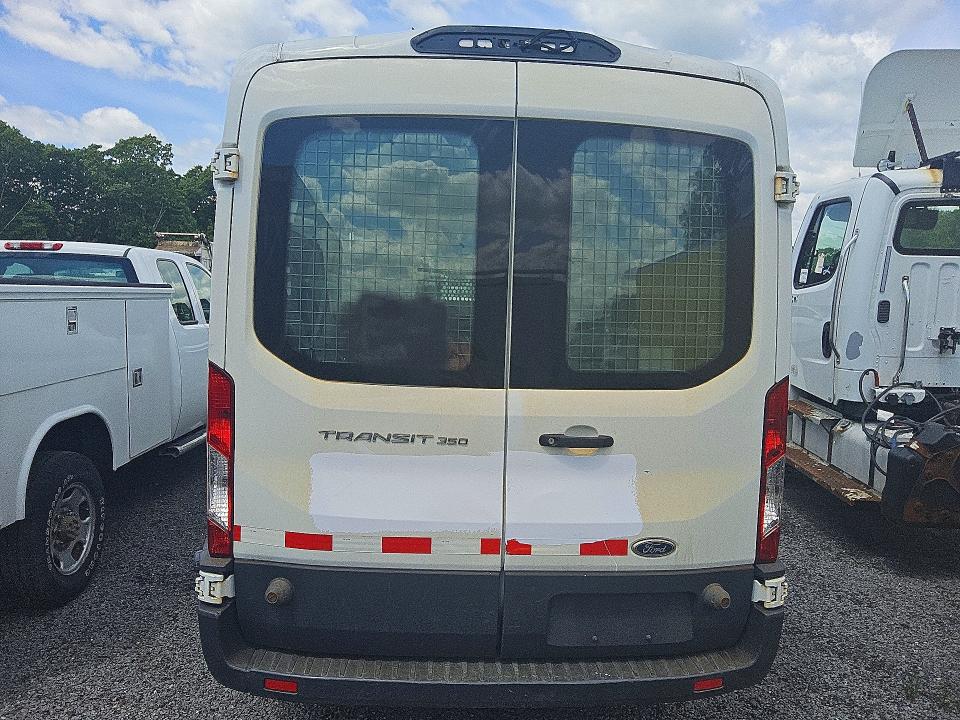 53399946 :رقم المزاد ، 1FTBW2CM7JKB37542 vin ، 2018 Ford Transit مزاد بيع