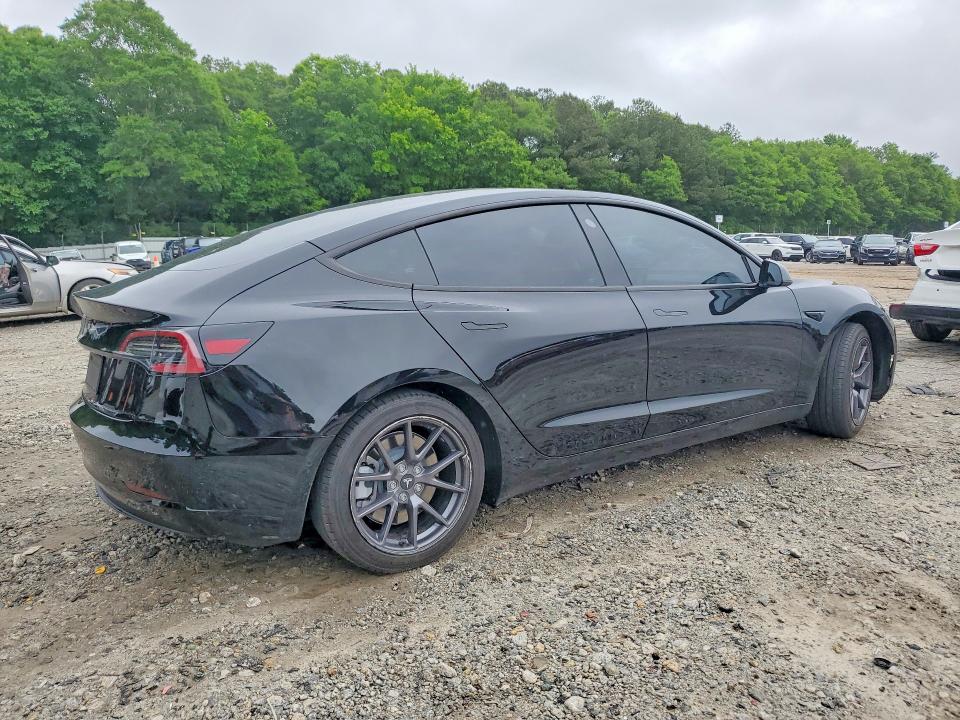 52654696 :رقم المزاد ، 5YJ3E1EA1MF045915 vin ، 2021 Tesla Model 3 مزاد بيع