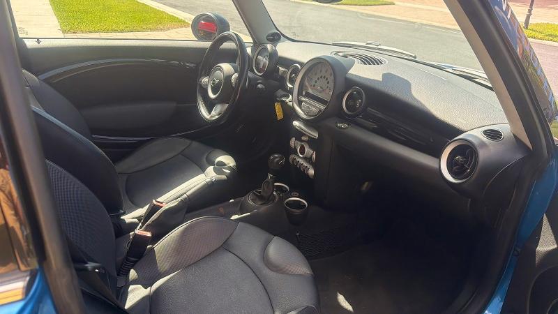 2010 Mini Cooper მანქანა იყიდება აუქციონზე, vin: WMWMF7C52ATZ69697, აუქციონის ნომერი: 53100916