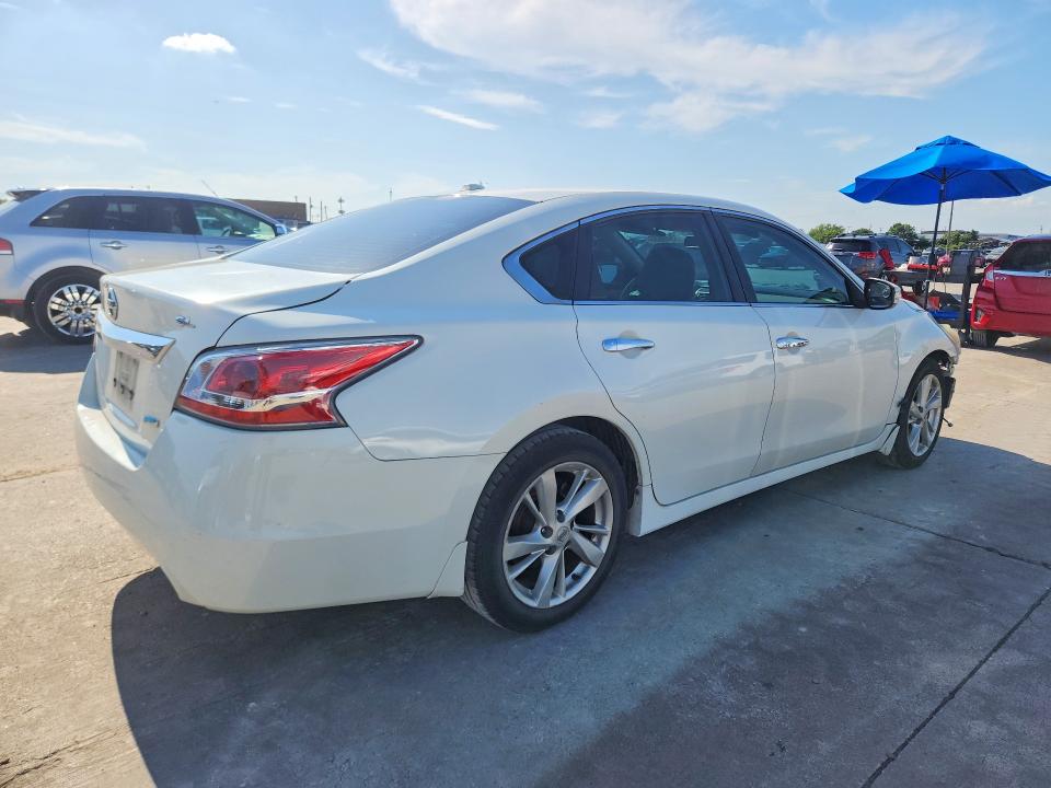 2014 Nissan Altima მანქანა იყიდება აუქციონზე, vin: 1N4AL3AP6EN249086, აუქციონის ნომერი: 55340556