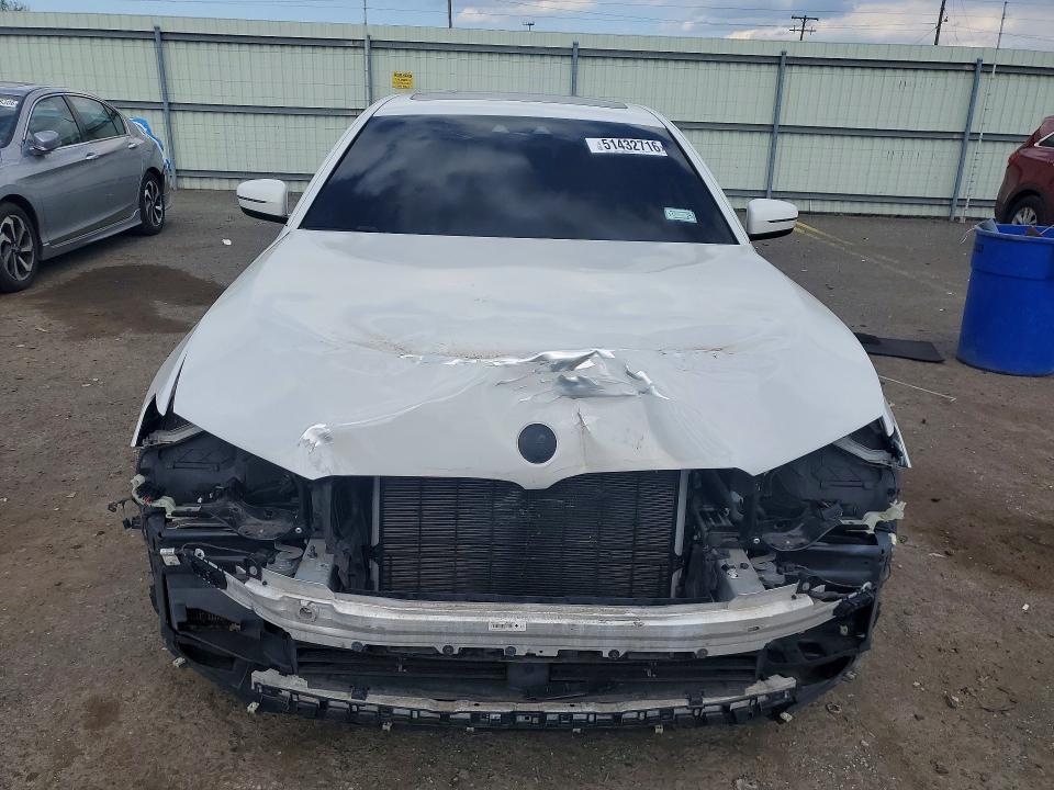 51432716 :رقم المزاد ، WBAJE7C51KWW29334 vin ، 2019 Bmw 540 مزاد بيع