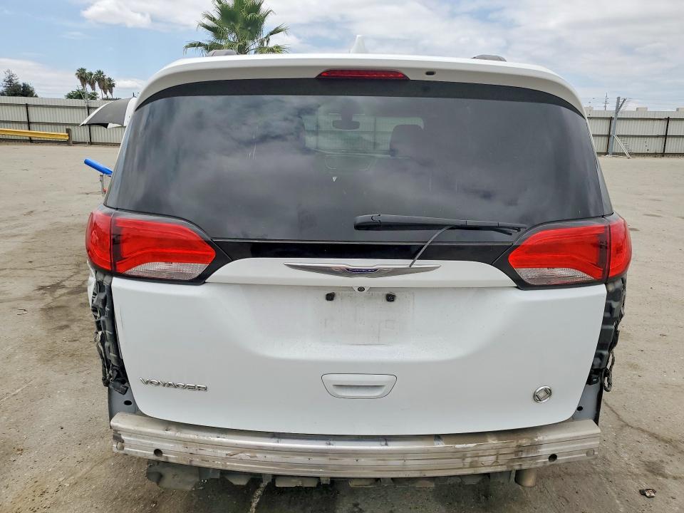 2020 Chrysler Voyager მანქანა იყიდება აუქციონზე, vin: 2C4RC1DG0LR157551, აუქციონის ნომერი: 54867076