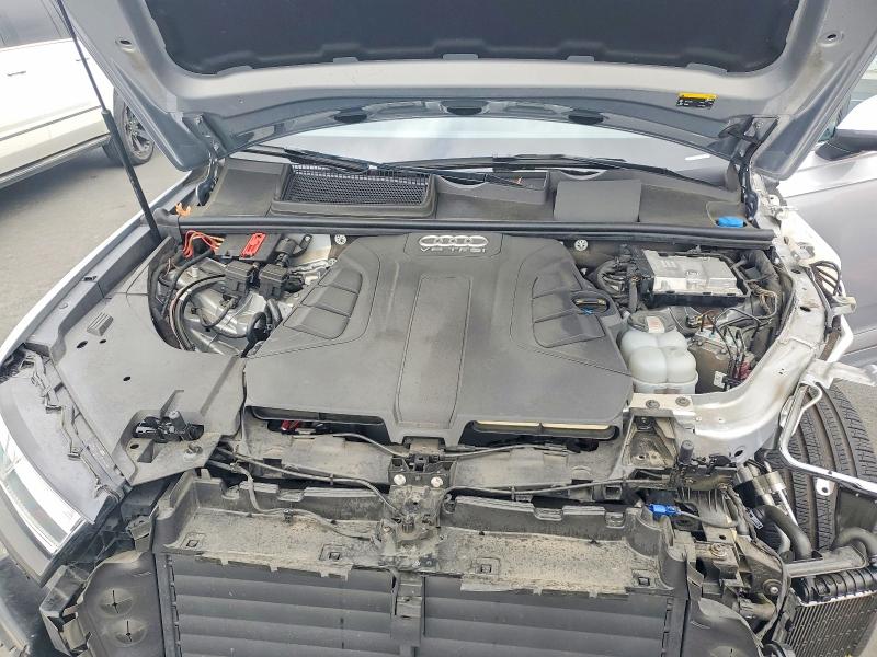 2018 Audi Q7 მანქანა იყიდება აუქციონზე, vin: WA1LAAF71JD014143, აუქციონის ნომერი: 55428576
