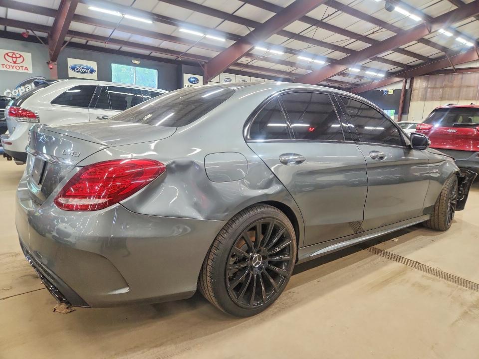 51954876 :رقم المزاد ، 55SWF6EBXHU210509 vin ، 2017 Mercedes-benz C مزاد بيع
