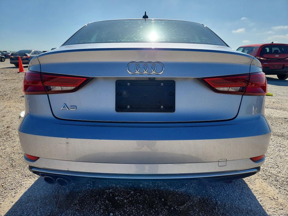55229196 :رقم المزاد ، WAUAUGFF6K1015030 vin ، 2019 Audi A3 مزاد بيع