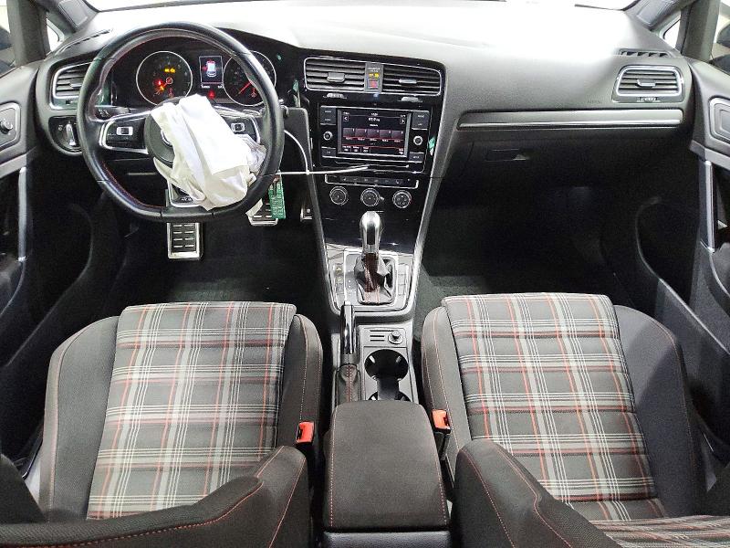 55009376 :رقم المزاد ، 3VW447AU9JM293053 vin ، 2018 Volkswagen Gti مزاد بيع