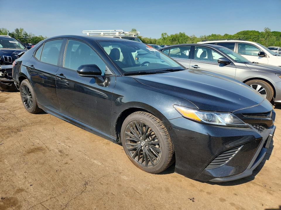 54091756 :رقم المزاد ، 4T1B11HK4KU250835 vin ، 2019 Toyota Camry مزاد بيع
