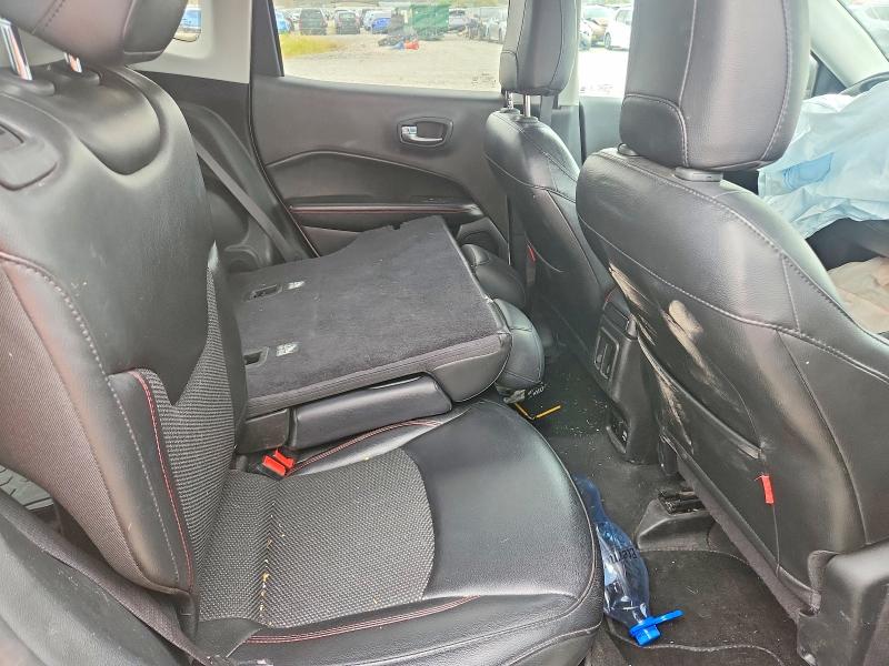 54109986 :رقم المزاد ، 3C4NJDDB8KT618274 vin ، 2019 Jeep Compass مزاد بيع