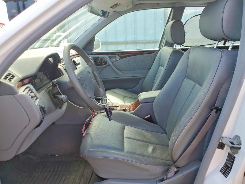 54732946 :رقم المزاد ، WDBJF70J0YB034491 vin ، 2000 Mercedes-benz E مزاد بيع