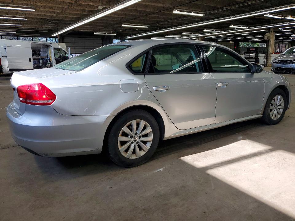 52165246 :رقم المزاد ، 1VWAP7A32CC028707 vin ، 2012 Volkswagen Passat مزاد بيع