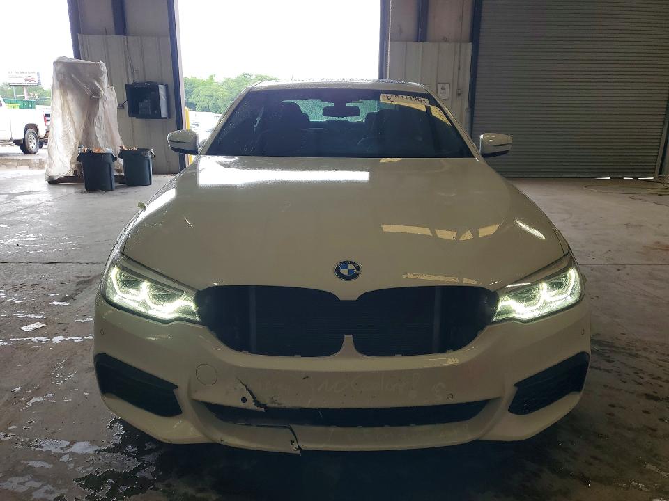 55041136 :رقم المزاد ، WBAJE5C51HG477661 vin ، 2017 Bmw 540 مزاد بيع
