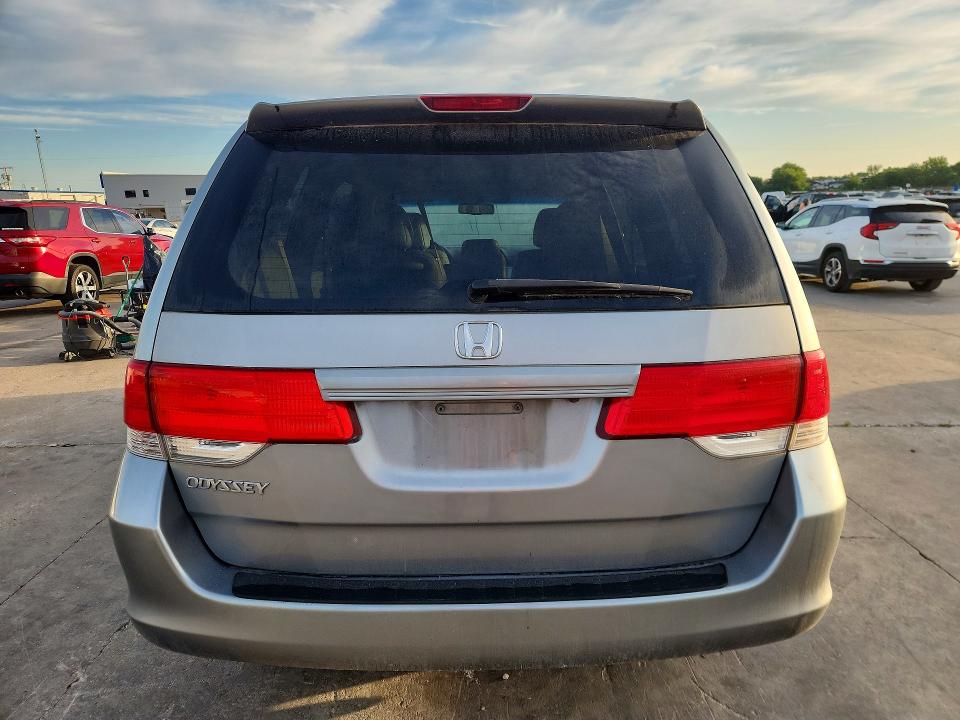 52589556 :رقم المزاد ، 5FNRL38688B003587 vin ، 2008 Honda Odyssey مزاد بيع