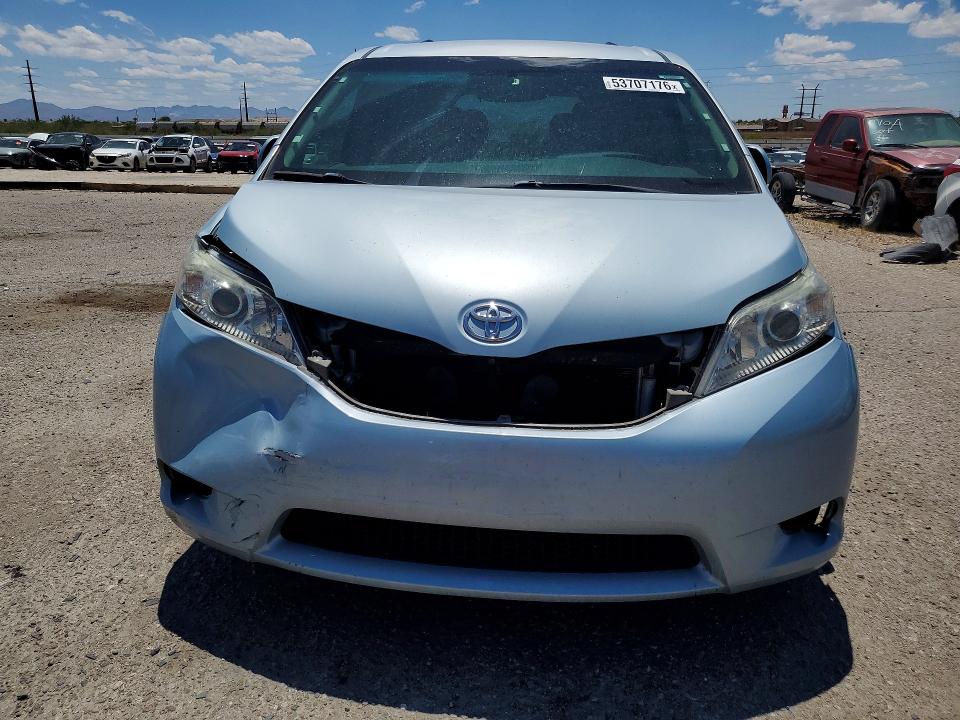 Продажа на аукционе авто 2015 Toyota Sienna, vin: 5TDKK3DC1FS649319, номер лота: 53707176