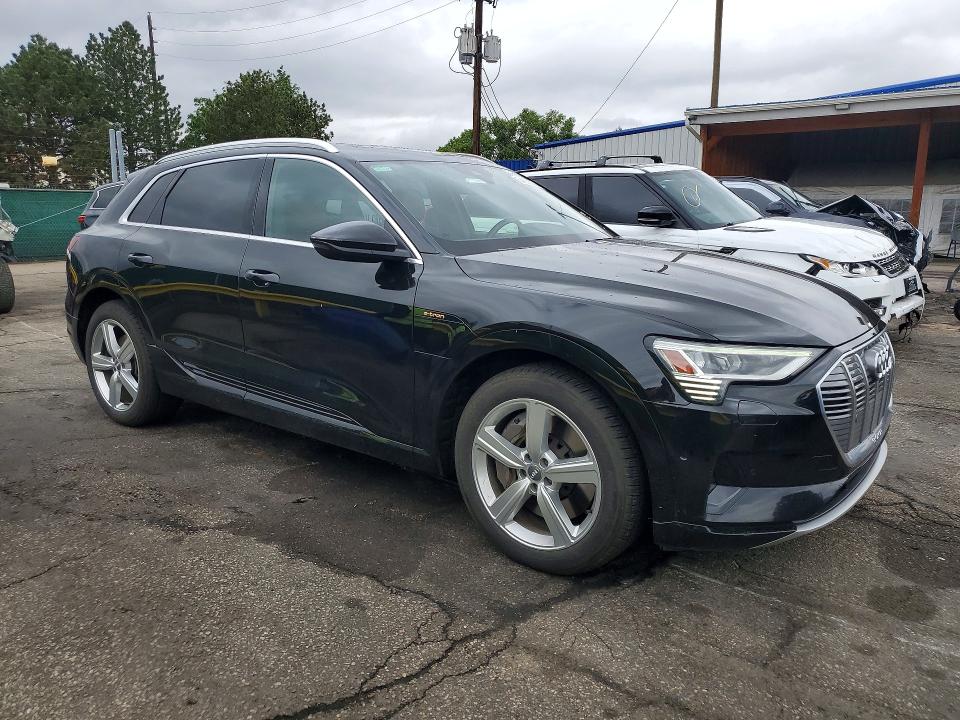 Продажа на аукционе авто 2019 Audi E-tron, vin: WA1VAAGE0KB020535, номер лота: 54262976